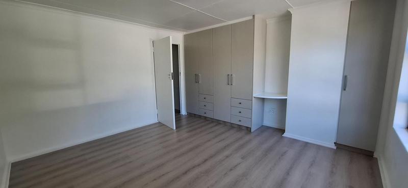 To Let 1 Bedroom Property for Rent in Strand Western Cape